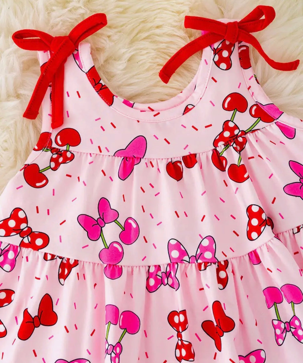 Bow Printed Ruffle Tunic w/ Red Shorts
